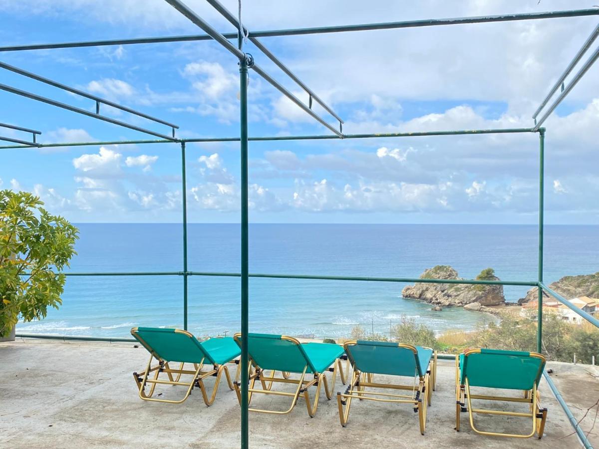 Papadatos Apts With Amazing View - 5Mins From The Beach Kontogialos Exteriér fotografie
