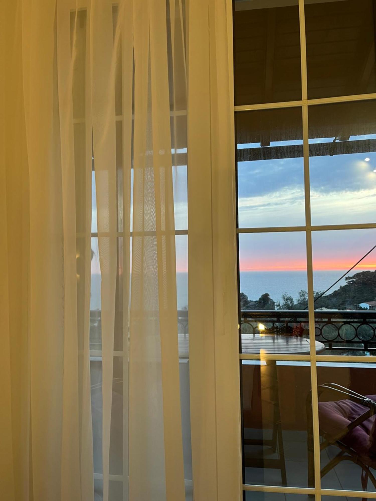 Papadatos Apts With Amazing View - 5Mins From The Beach Kontogialos Exteriér fotografie