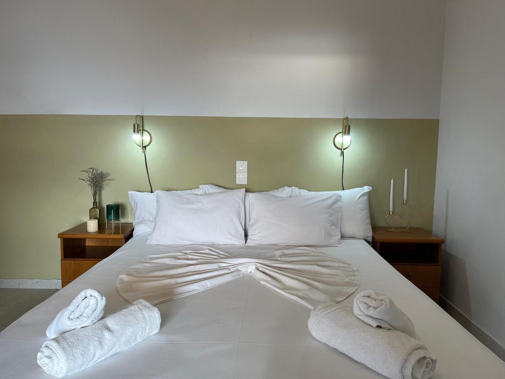 Papadatos Apts With Amazing View - 5Mins From The Beach Kontogialos Exteriér fotografie